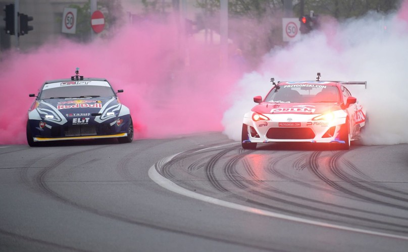Jakub Przygoński (toyota GT86) i Aleksander Grińczuk z Ukrainy (nissan 370Z)