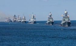 Rosja podwoiła liczbę statków na Morzu Czarnym. "Może to wskazywać na jedno"