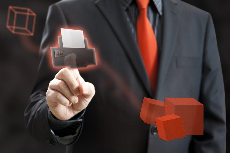 Marek ma dwoje dzieci, w pracy od czasu do czasu drukował materiały edukacyjne. W końcu został wezwany na dywanik do przełożonego. - Pokazał mi miesięczny bilans wydruków z mojego komputera i powiedział, że wie, że drukuję dokumenty niezwiązane z firmą, bo jest ich za dużo. Zrobiło mi się wstyd – mówi Marek. Szef przyjął jego tłumaczenia, że robił to bezmyślnie i z pośpiechu. - Zawsze po pracy biegłem po dzieci do szkoły. Drukowanie w biurze było wygodne. Dogadałem się, że będę mógł robić wydruki za opłatą – mówi.