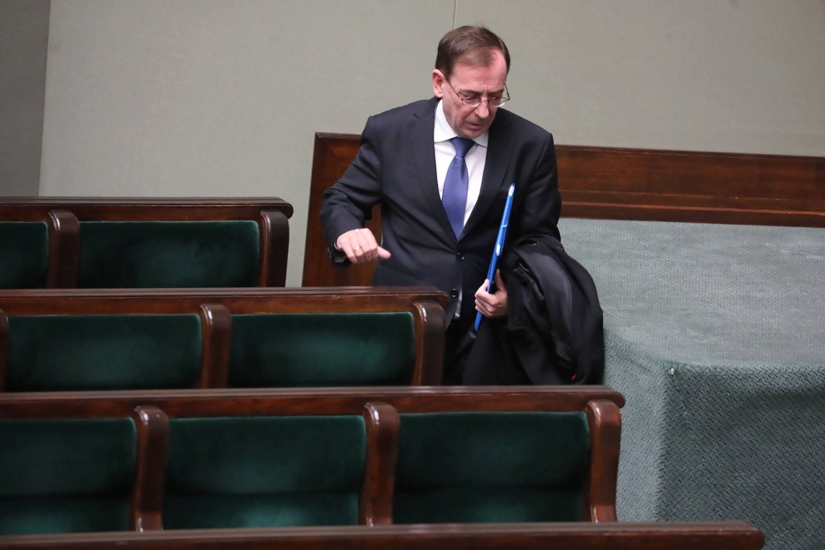 Koordynator służb specjalnych Mariusz Kamiński zwrócił się do prokuratora generalnego o przekazanie opinii publicznej materiałów ze śledztwa