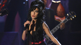 Most kiderül az igazság: sosem hallott sztorik a tíz éve elhunyt Amy Winehouse-ról