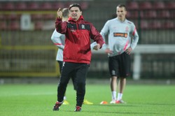 Fornalik boi się o Milika. W Bayerze może być "wiecznym" rezerwowym