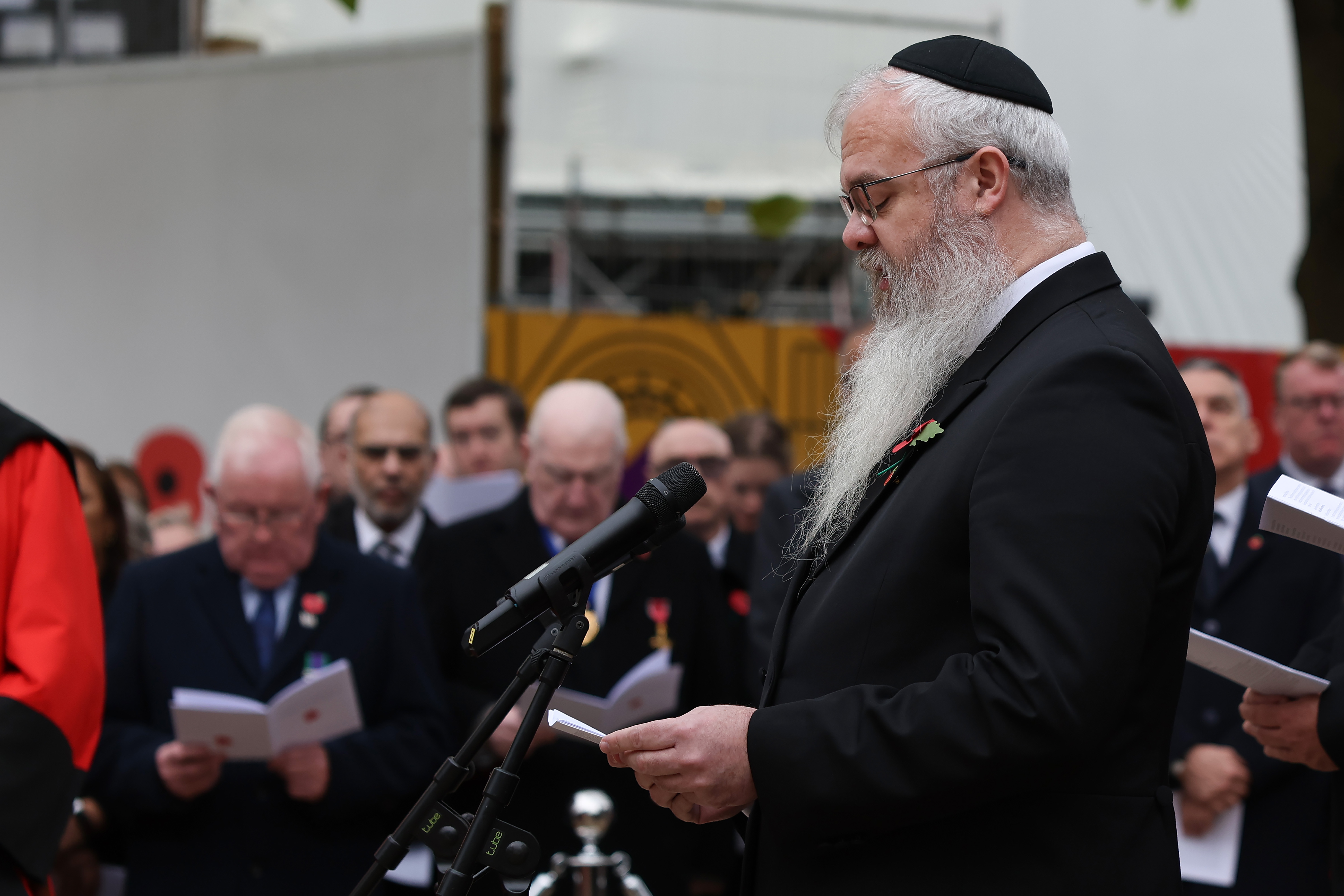 12 killed in Sydney Hanukkah terror attack as UK steps up security