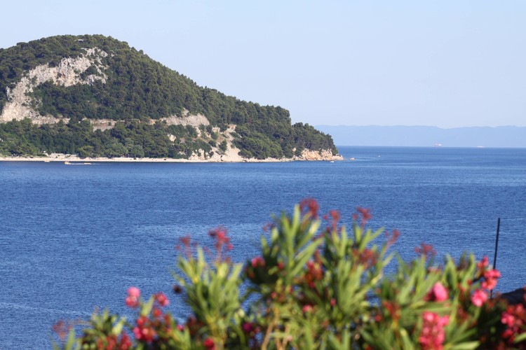 Urokliwe zakątki miasteczka Igranie leżącego na Wybrzeżu Makarskim na Chorwacji.