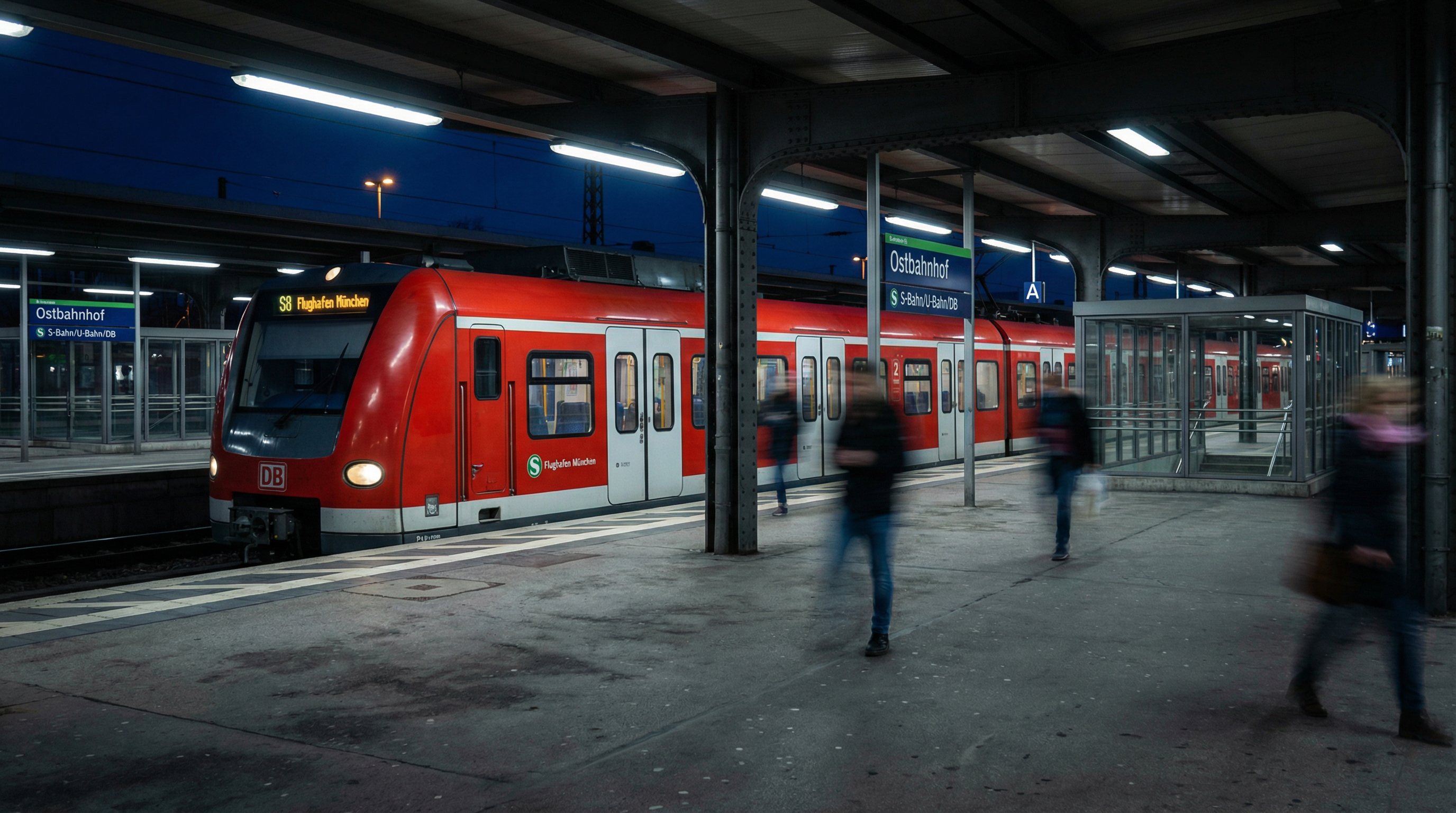 Mann bedroht Teenager, greift nach Polizeiwaffe – trotzdem freigelassen