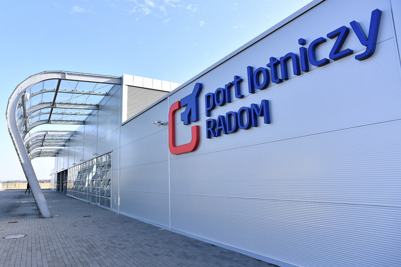 Nowe lotnisko w Radomiu, zamiast starego lotniska w Radomiu...
