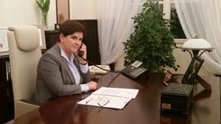 Wpadka Szydło z telefonem? 'Pani premier, lepiej rozmawiać przez włączony'