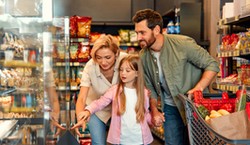 Niedziela handlowa 15.03.2026 roku? Wszystkie sklepy otwarte w niedzielę 15 marca czy tylko Żabka?