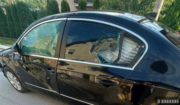 Užas u Čačku Dvojica dečaka (11) električnim trotinetom udarila u vozilo