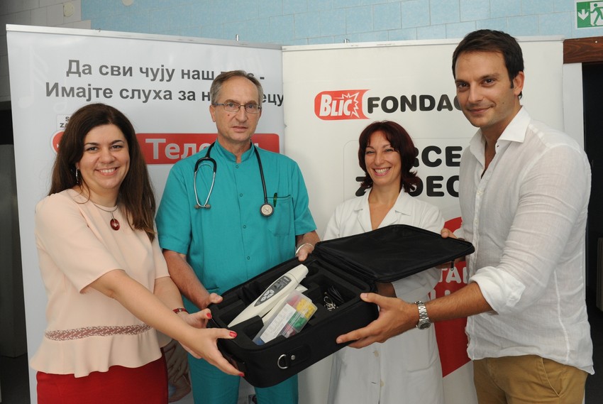 Uručenje aparata za proveru sluha porodilištu u Ljuboviji