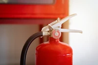 Domowe gaśnice. Te modele kosztują niewiele, a sprawdzą się w każdym domu