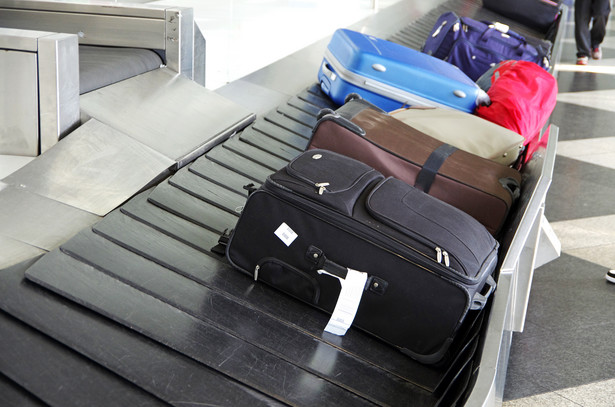 Koniec darmowych bagaży podręcznych? Zmiany w regulacjach tanich linii lotniczych