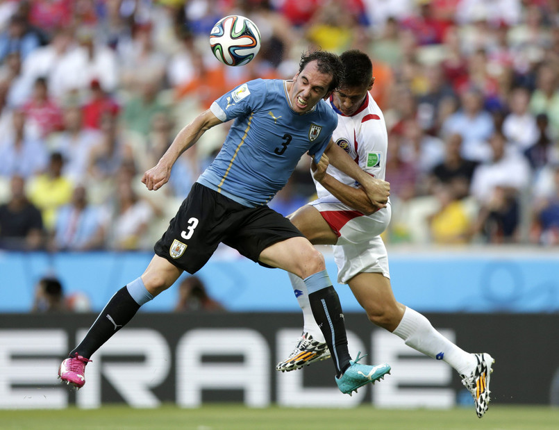 Sensacyjna wygrana Kostaryki. Urugwaj przegrał z "kopciuszkiem". ZDJĘCIA