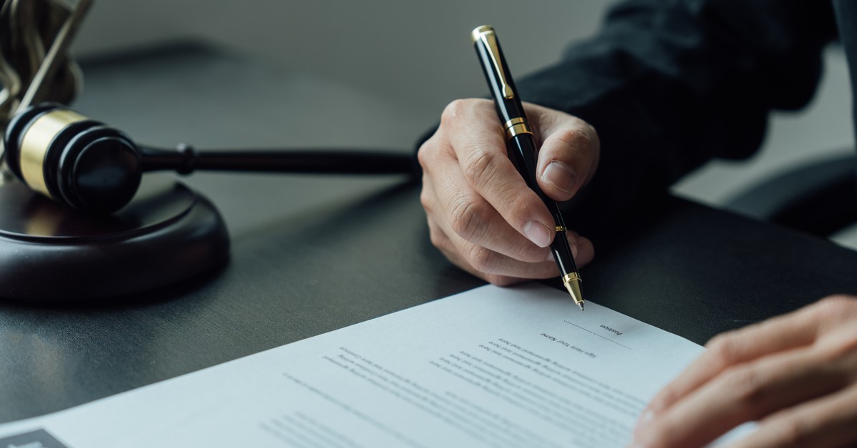 Zrzeczenie się dziedziczenia a prawa rodzeństwa do spadku – Sąd Najwyższy ma rozwiać wątpliwości