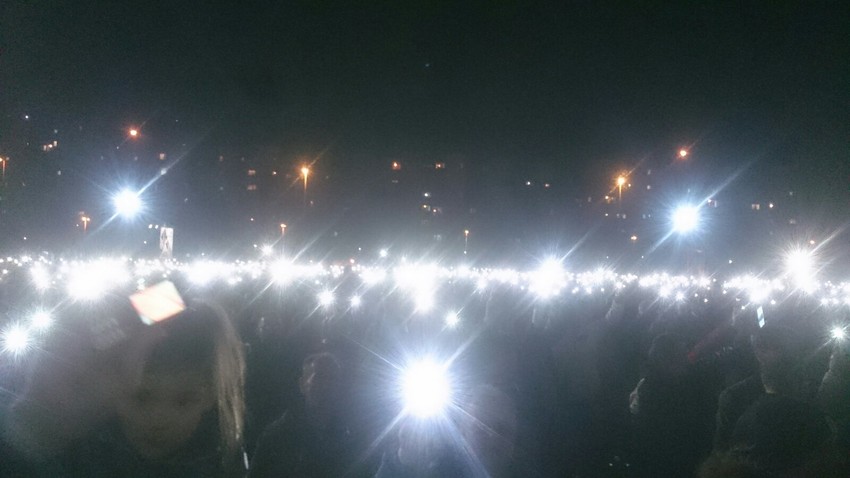 Litije u Podgorici i "venac od svetlosti"