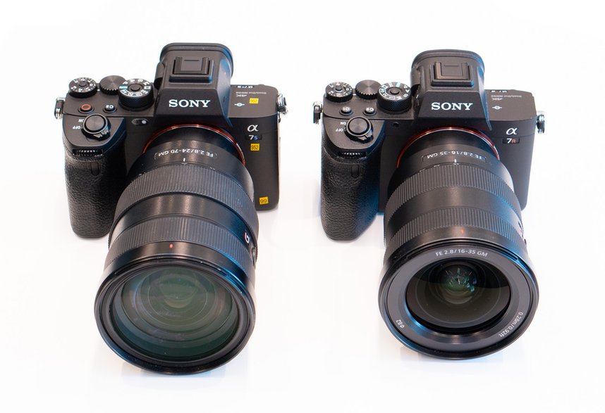 Sony A7s III (z lewej) i A7r IV (z prawej)