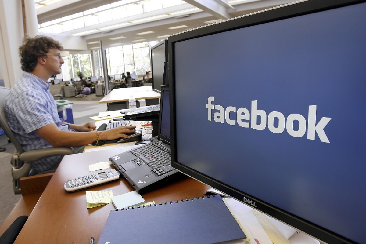 Facebook jest największym portalem internetowym na świecie