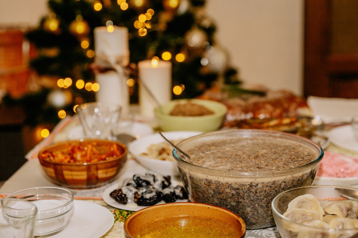 święta bożego narodzenia wigilia 12 potraw stół