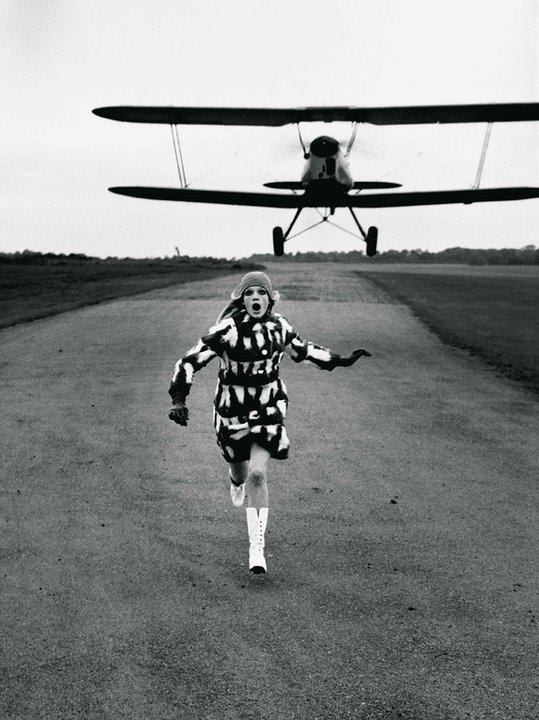 Helmut Newton - zdjęcie z brytyjskiego "Vogue'a" (Londyn, 1967)