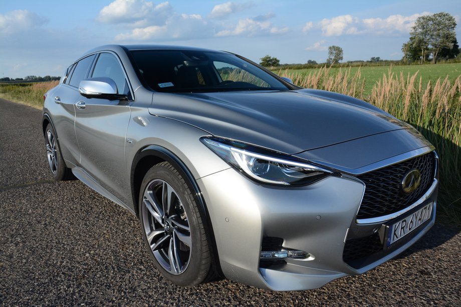 Infiniti Q30 2.0t - elegant w przebraniu (18)