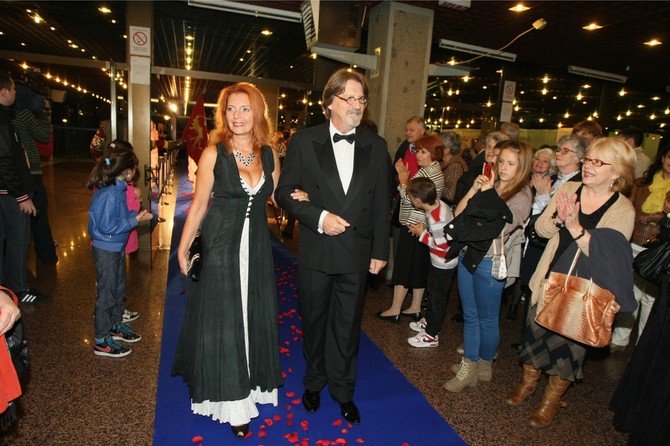 To je taj pobednički dekolte: Tanja Bošković i Milan Caci Mihailović