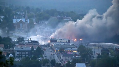 Kanada: po eksplozji wagonów z paliwem 1 zabity, 80 zaginionych