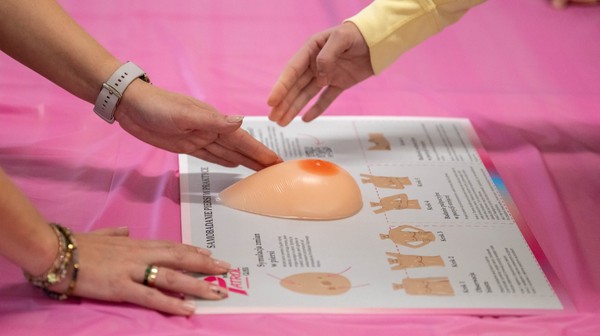 Nowe wytyczne kładą szczególny nacisk na edukację zdrowotną, zmianę stylu życia oraz rozwijanie tzw. czujności onkologicznej.