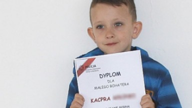 "Mama ciągle mdleje, leży na podłodze". 6-letni Kacper uratował swoją mamę