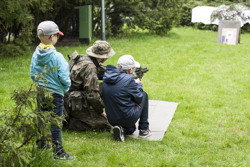 Sosnowiec. Piknik militarny z okazji 72. rocznicy zakończenia II wojny światowej