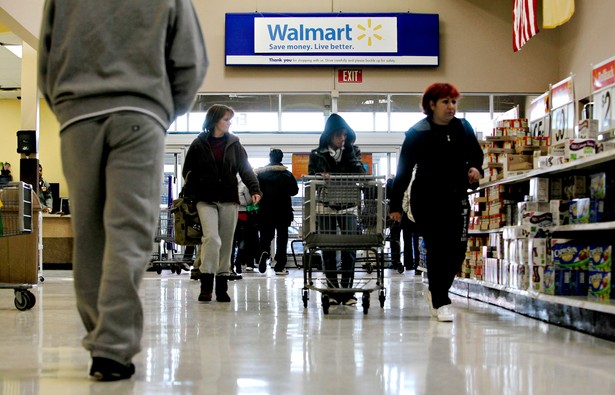 Supermarket Wal Mart w Secaucus, stan New Jersey. Fot. Bloomberg