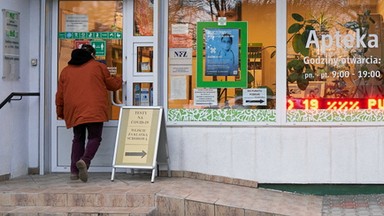 Polacy wykupują z aptek płyn Lugola. Eksperci apelują o rozsądek. "To zupełnie niepotrzebne"