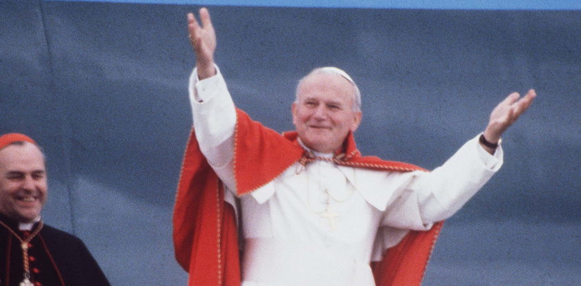 Fishmob dla Jana Pawła II. Zobacz film