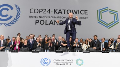 Przyjęto dokument końcowy szczytu COP 24. Strony zgodziły się na tzw. Pakiet Katowicki