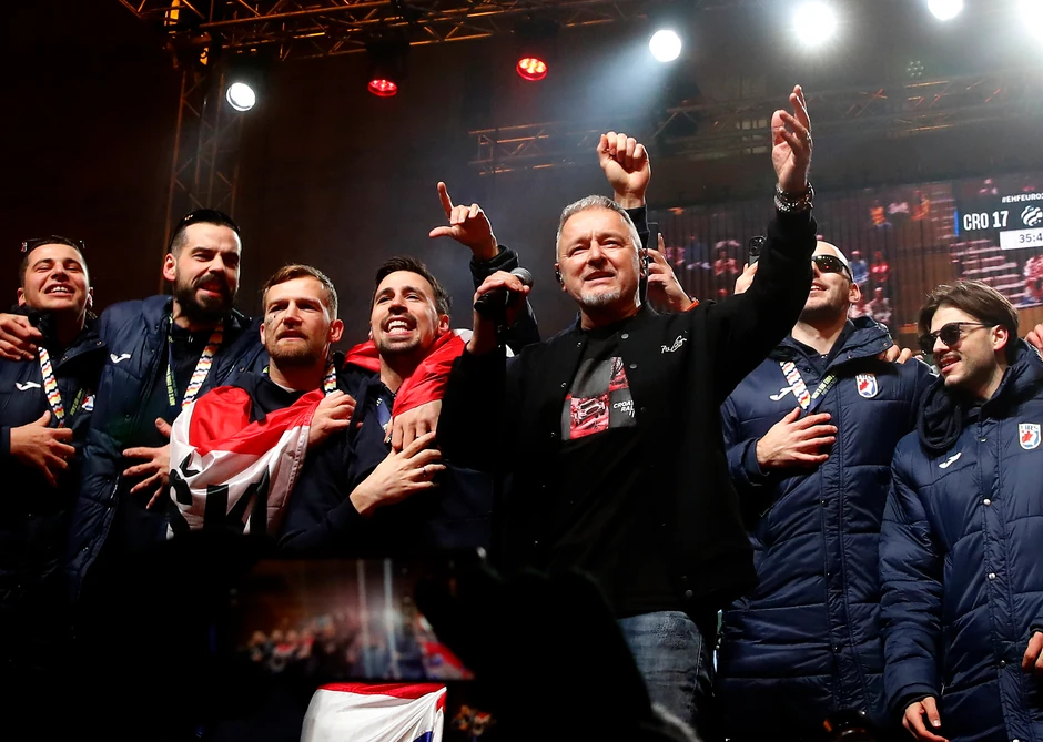 Trg bana Jelačića Tompson