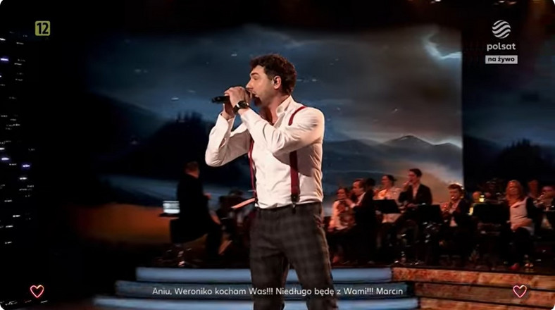 Kadr z koncertu walentynkowego Polsatu