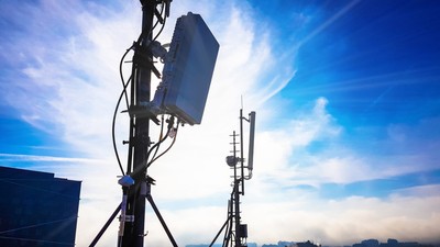 Realne zagrożenie czy straszak? Jakie są zdrowotne skutki działania sieci 5G? [WYWIAD]