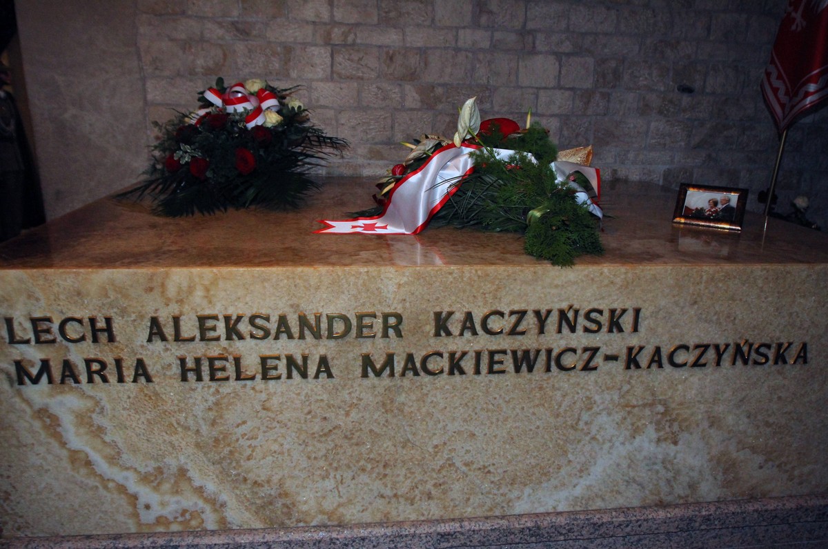 Prezydencki sarkofag na Wawelu