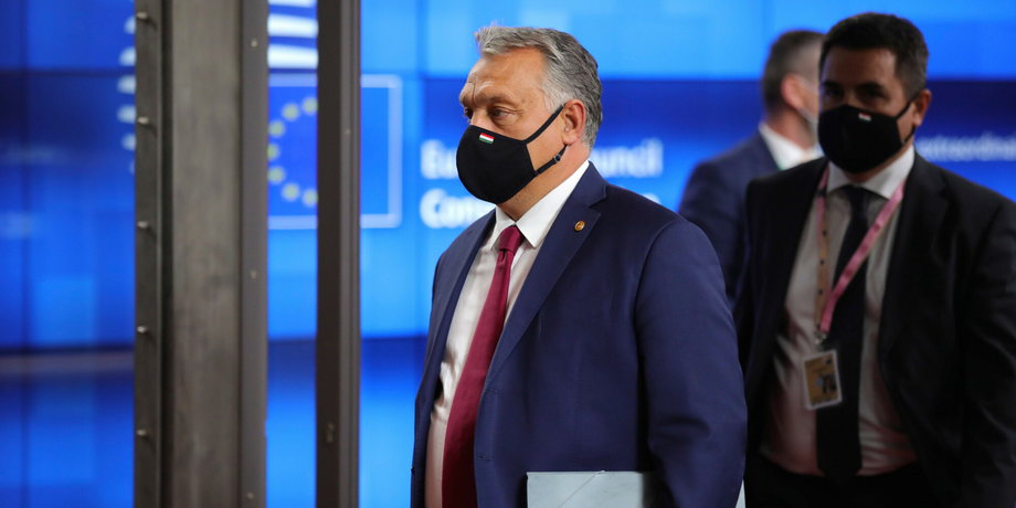Premier Węgier oświadczył, że "połączenie kwestii finansowych i gospodarczych ze sporami politycznymi byłoby poważnym błędem podważającym jedność Europy".