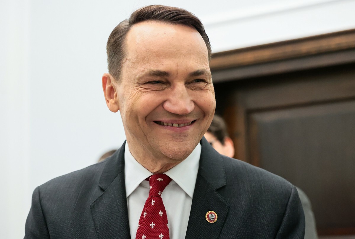 Karol Nawrocki zażądał reparacji od Niemiec. Radosław Sikorski skomentował