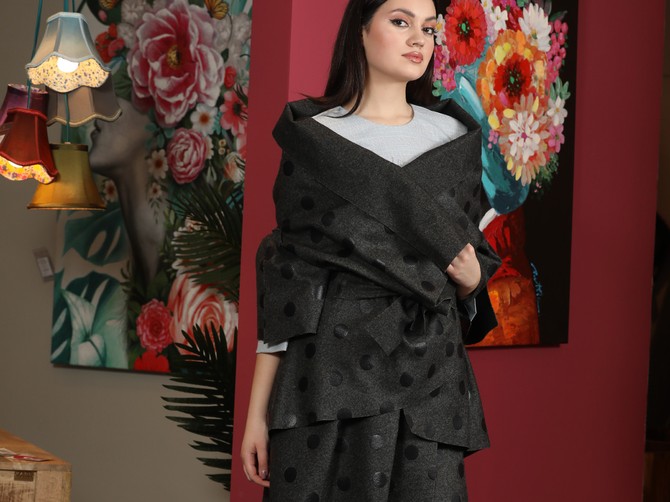 Komplet sa dva lica „Reformfashion“, bluza „P.... S.... fashion“, cipele „Metro“