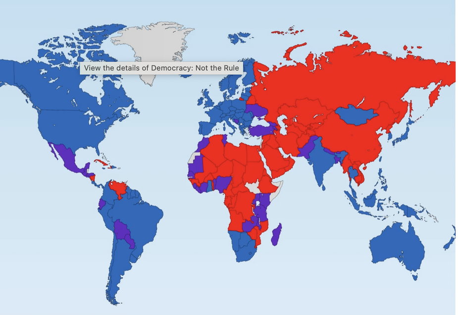 Demokracje na świecie. Kolor niebieski: demokracje. Kolor fioletowy: demokracje częściowe. Kolor czerwony: systemy autorytarne. 