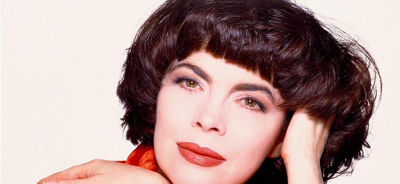 Mireille Mathieu w tajemnicy wyszła za mąż? 69-letni "Słowik z Avinionu" jest "szaleńczo zakochany"