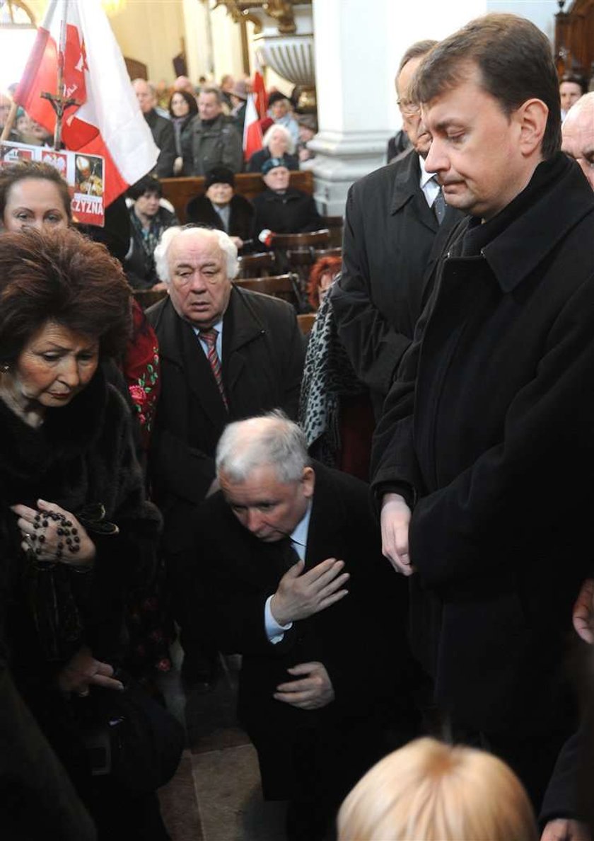 Jarosław Kaczyński, modlitwa, kościół