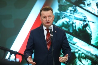 Błaszczak zatwierdził aneks do umowy na dostawę dodatkowych 70 tys. karabinków Grot do 2026 r.