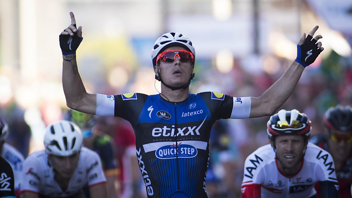 Gianni Meersman (Etixx-QuickStep) wygrał po finiszu z peletonu piąty etap Vuelta a Espana. Dla 30-letniego Belga to już drugie zwycięstwo w hiszpańskim tourze (poprzednio był najlepszy na drugim etapie). Drugi linię mety w Lugo minął Fabio Felline (Trek-Segafredo), a trzeci był Kevin Reza (FDJ). Liderem pozostał Darwin Atapuma (BMC Racing).