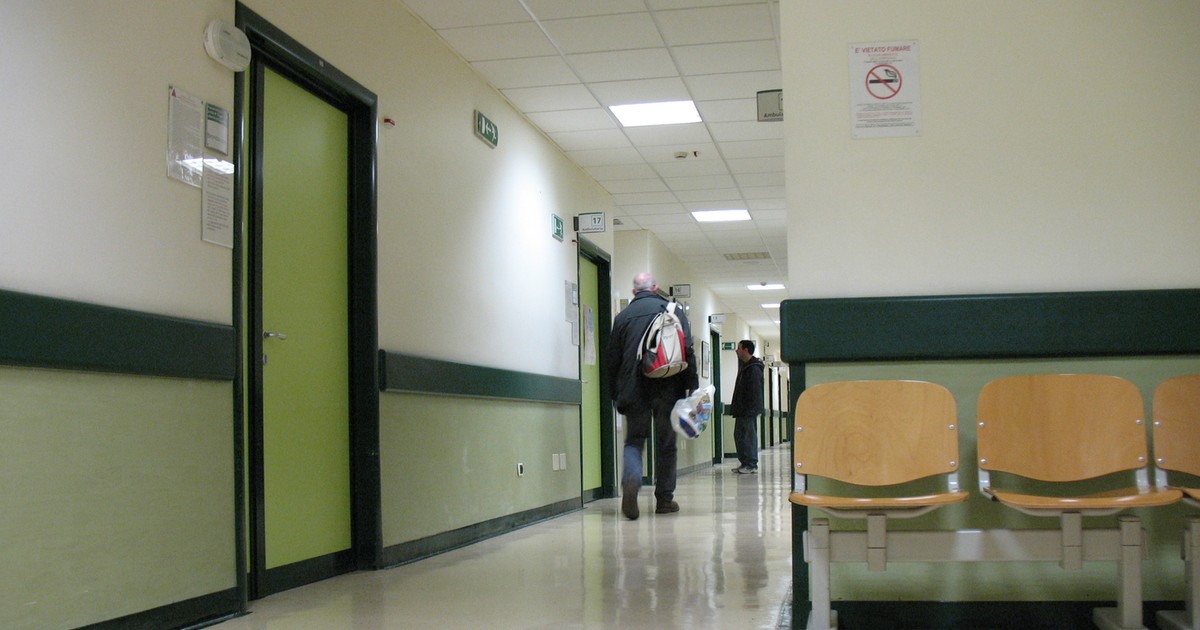 "Była cała we krwi". Agresywny pacjent zatrzymany, ale to nie koniec