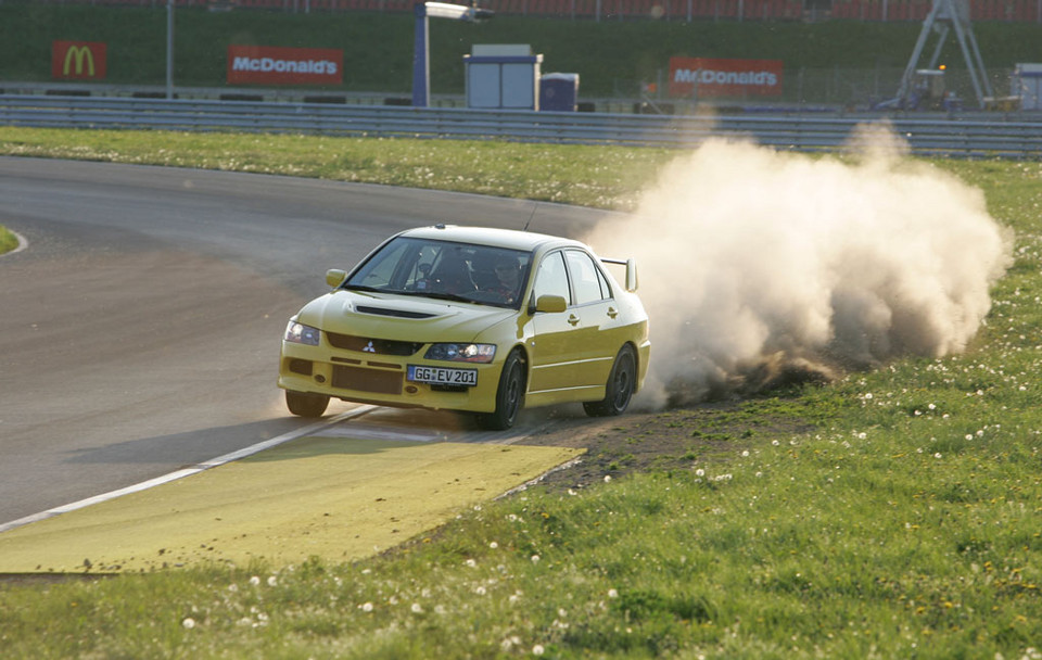 Lancer EVO IX kontra Impreza WRX STi, Audi RS4 i Porsche