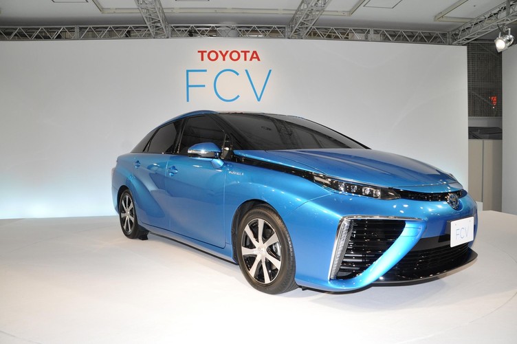 Toyota FCV