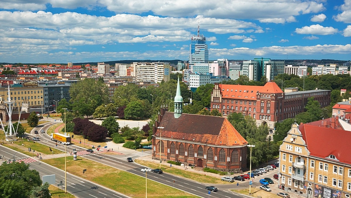 „Miasto stworzyło stanowisko osoby koordynującej działania na rzecz rozwoju komunikacji rowerowej, ponieważ Szczecin intensywnie rozbudowuje sieć ścieżek rowerowych, wprowadza liczne udogodnienia dla osób poruszających się tym środkiem lokomocji i zachęca do korzystania z rowerów” - wyjaśnił Klek.