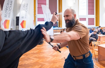 Bezpieczny Wrocław na stałe w programie edukacji!